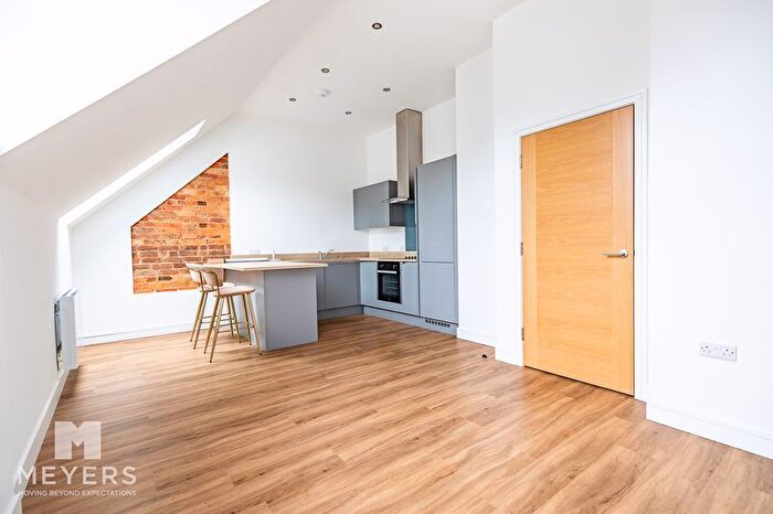 1 Bedroom Flat For Sale In Park Views, - The Crescent, Bournemouth, BH1