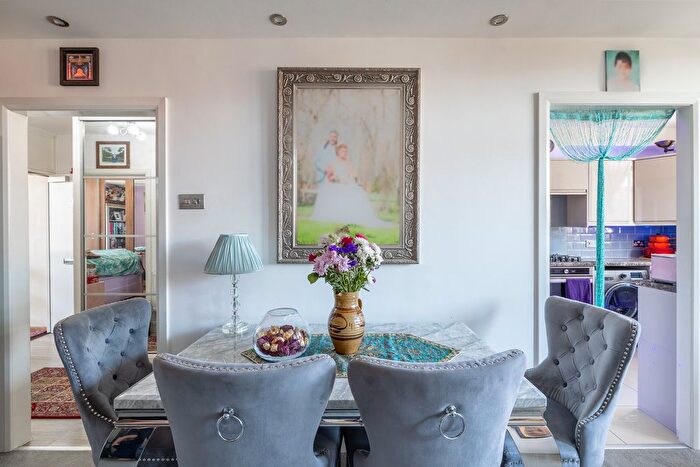 1 Bedroom Flat To Rent In Farm Lane, Fulham, SW6
