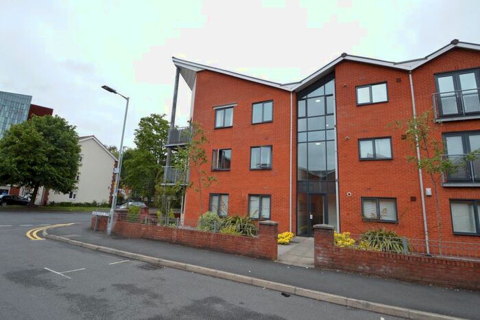2 Bedroom Flat To Rent In Newcastle Street, Manchester, M15