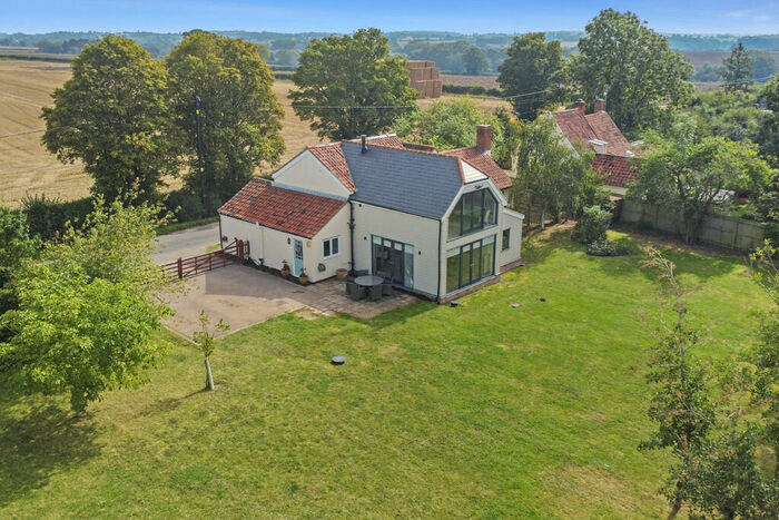 4 Bedroom House For Sale In Chapel Hill, Belchamp Walter, CO10