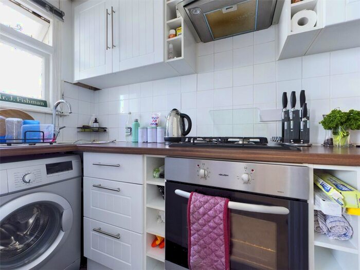 1 Bedroom Apartment To Rent In Waterloo Street, Hove, BN3