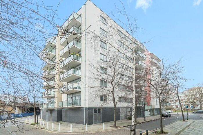 1 Bedroom Flat To Rent In Eyot House, Sun Passage, SE16