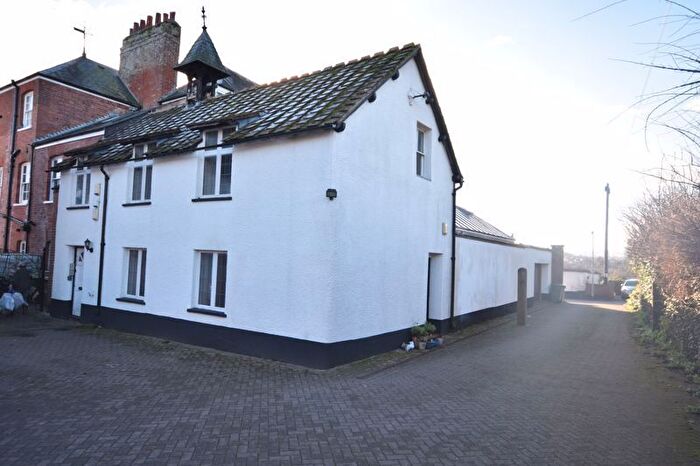 2 Bedroom End Of Terrace House To Rent In Countess Wear Road, Countess Wear, Exeter, EX2