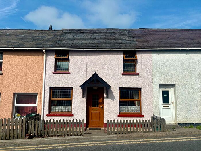 2 Bedroom Cottage For Sale In Gwargate, Cwmann, Lampeter, Carmarthenshire, SA48