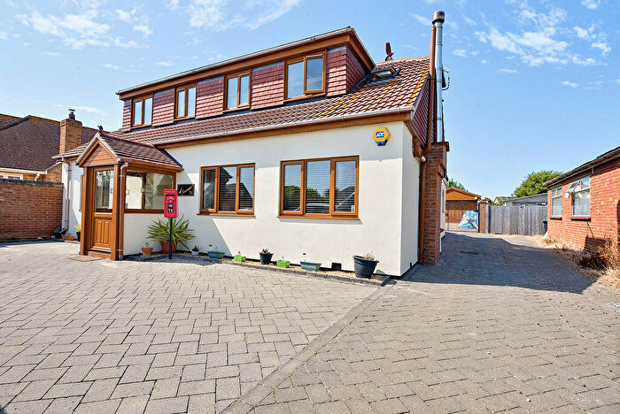 4 Bedroom Detached Bungalow For Sale In Sandy Point, Hayling Island, PO11