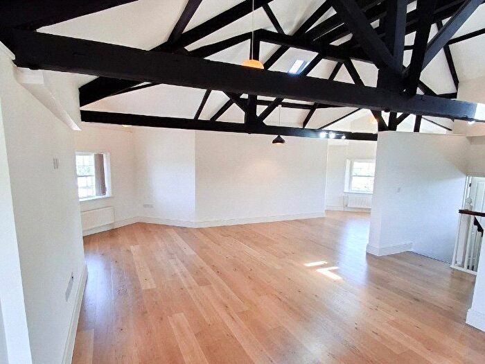 3 Bedroom Flat To Rent In Long Street, Williton, Taunton, TA4