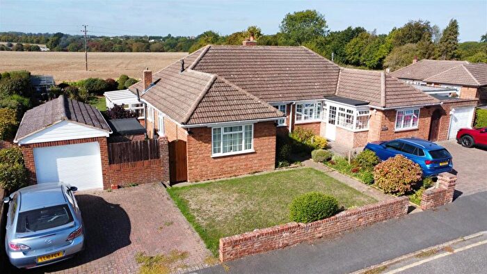 3 Bedroom Semi-Detached Bungalow For Sale In Orchard Drive, Meopham, DA13