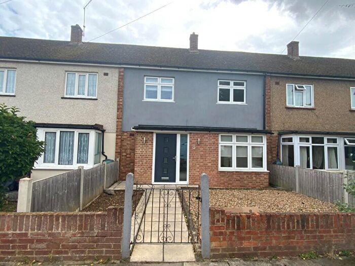 3 Bedroom Terraced House To Rent In The Rodings, Upminster, London, RM14