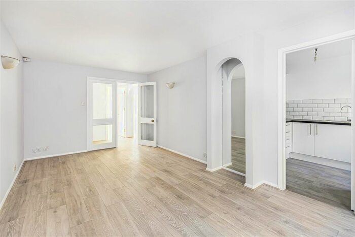 2 Bedroom Flat To Rent In Harp Island Close, London, NW10