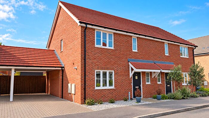 3 Bedroom Semi Detached House For Sale In Beech Close, Fordham, Ely, CB7