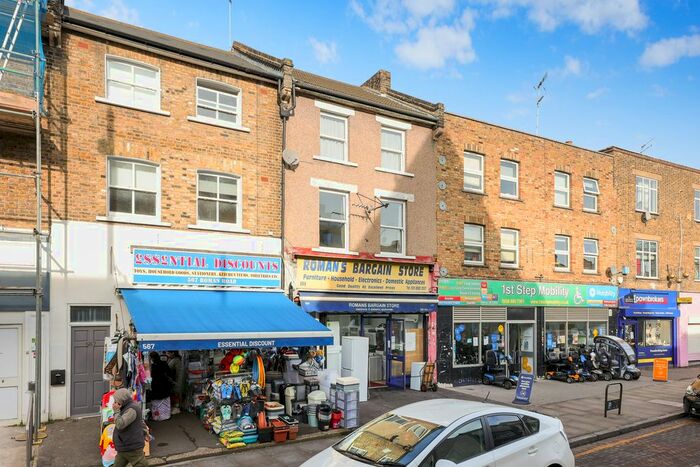 3 Bedroom Flat To Rent In Roman Road, London, E3
