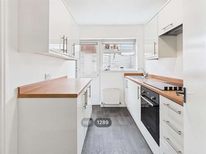 2 Bedroom Property To Rent In Gloucester Street, Hull, HU4