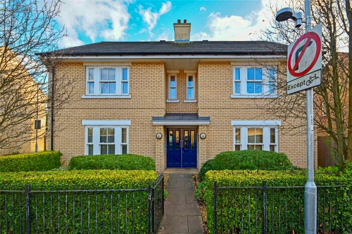 1 Bedroom Apartment To Rent In New Street, Cambridge, CB1