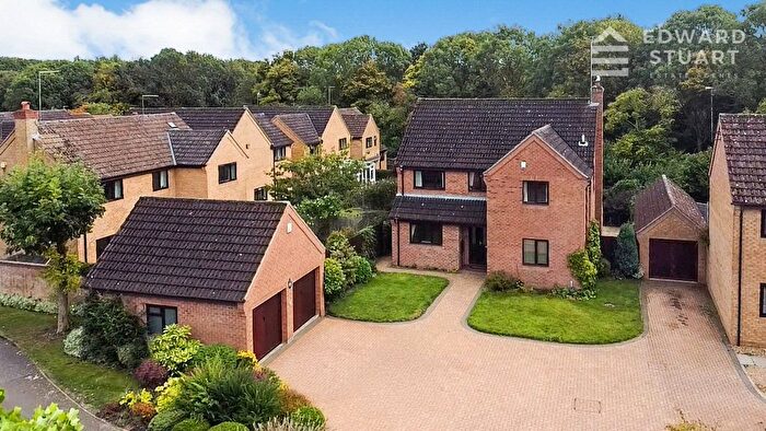 4 Bedroom Detached House For Sale In Lingwood Park, Longthorpe, Peterborough, Cambridgeshire, PE3