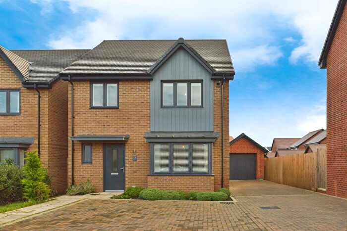 4 Bedroom Detached House For Sale In Rambouillet Drive, Whitehouse, Milton Keynes, MK8