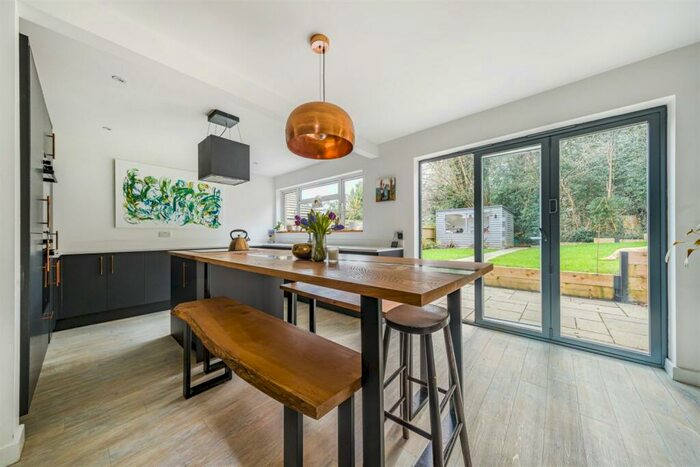 5 Bedroom Detached House To Rent In Sergison Close, Haywards Heath, RH16