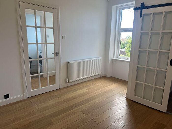 1 Bedroom Flat To Rent In Pratt Street, Kirkcaldy, KY1