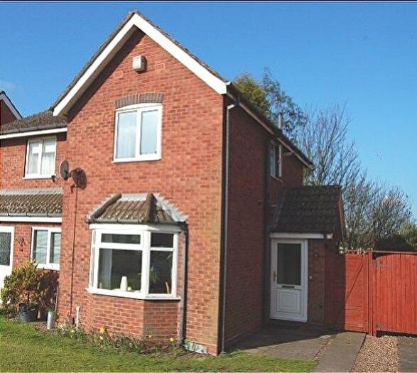 2 Bedroom Semi-Detached House To Rent In Yew Street, Merridale, Wolverhampton, WV3