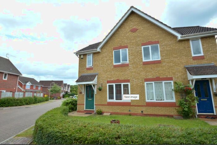 3 Bedroom Semi-Detached House To Rent In Collins Close, Chandler's Ford, Eastleigh, SO53