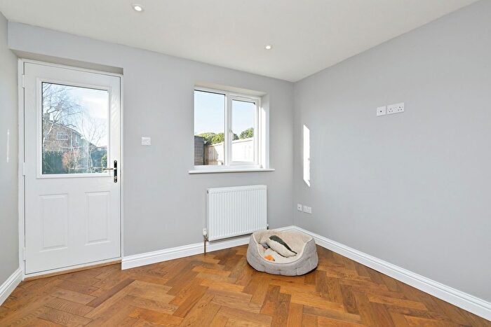 4 Bedroom Detached House For Sale In Park Avenue, Spalding, PE11