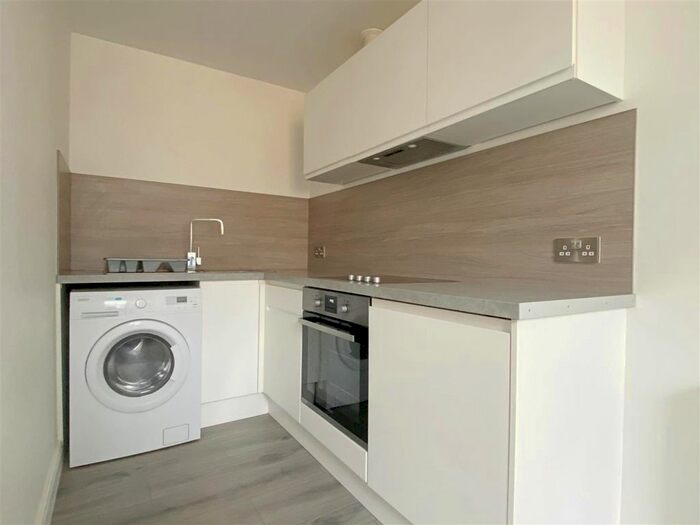 Studio To Rent In Buckingham Place, Brighton, BN1