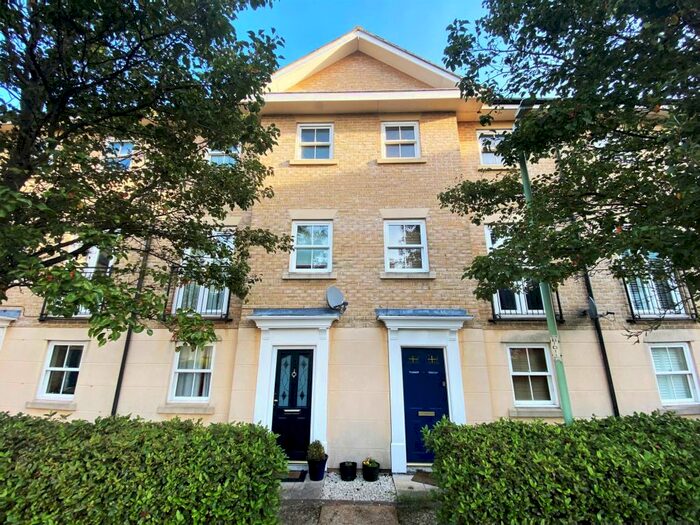 4 Bedroom Terraced House To Rent In Bulrush Crescent, Bury St Edmunds, IP33