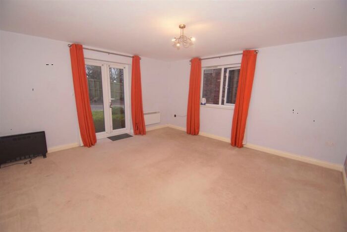 2 Bedroom Flat To Rent In Potternewton Mount, Leeds, LS7