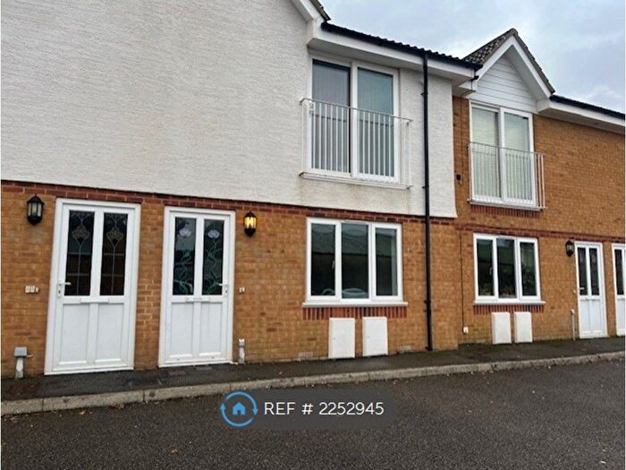 1 Bedroom Flat To Rent In Memorial Mews, Hawkinge, Folkestone, CT18