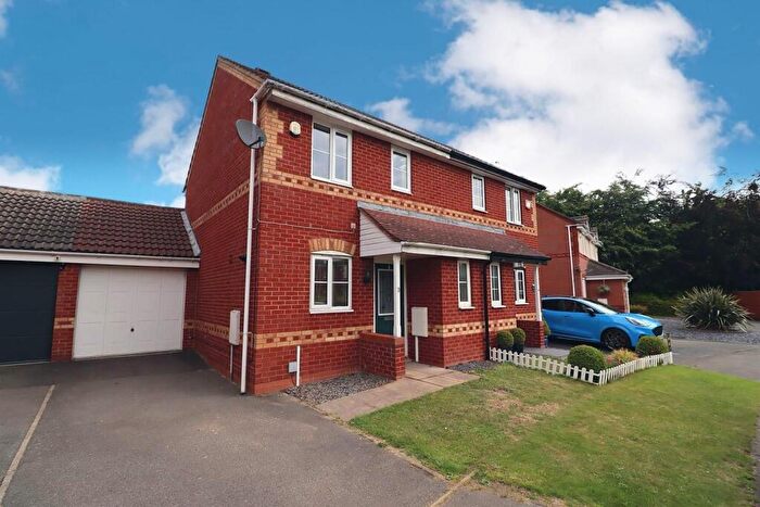 2 Bedroom Link Detached House To Rent In Fern Grove, Eliot Gardens, Bedworth, CV12