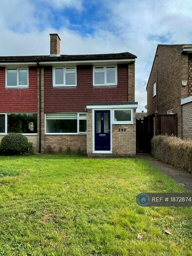 3 Bedroom End Of Terrace House To Rent In Linnet Drive, Chelmsford, CM2