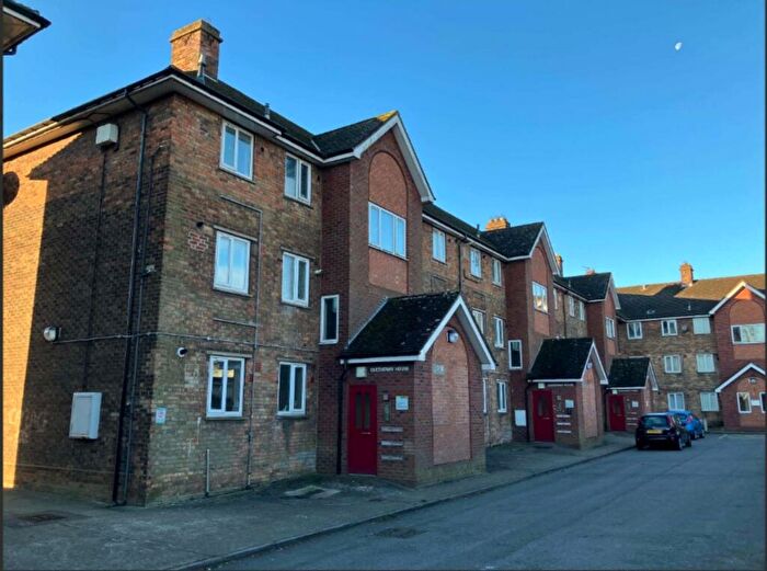 1 Bedroom Flat To Rent In Queensway House Queensway, Scunthorpe, DN16
