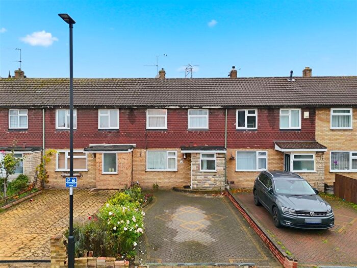 3 Bedroom Terraced House For Sale In Bridle Close, Enfield, EN3