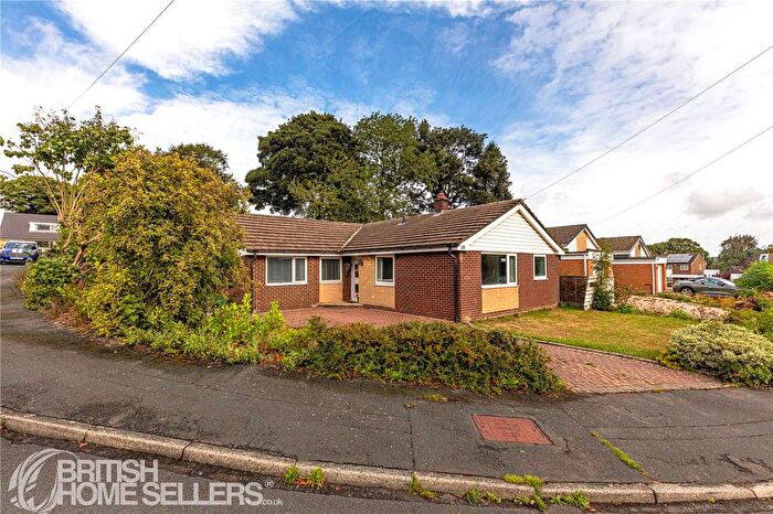 3 Bedroom Bungalow For Sale In Longroyde Grove, Brighouse, West Yorkshire, HD6