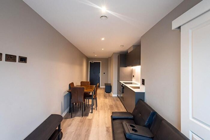 2 Bedroom Flat To Rent In Alpha Road, London, SE14