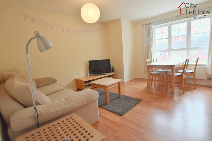 2 Bedroom Flat To Rent In Aragon Court, NG7