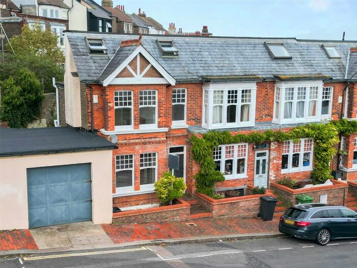 3 Bedroom End Of Terrace House To Rent In The Drove, Brighton, East Sussex, BN1