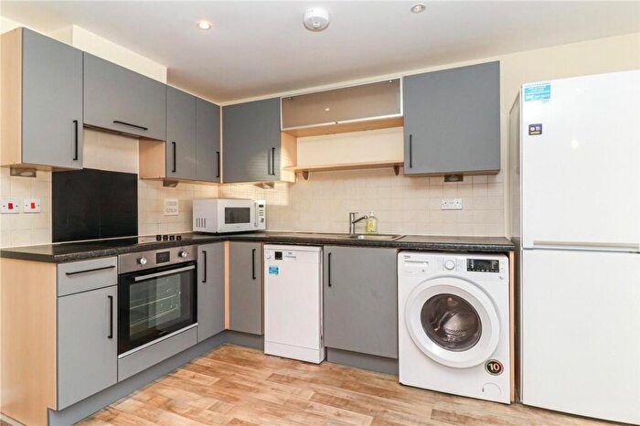 1 Bedroom Maisonette To Rent In Fourdrinier Way, Hemel Hempstead, HP3