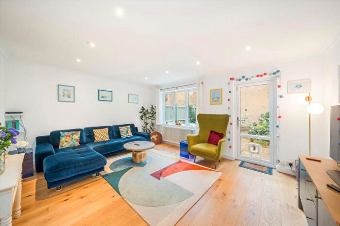 3 Bedroom House For Sale In Braganza Street, Kennington, SE17