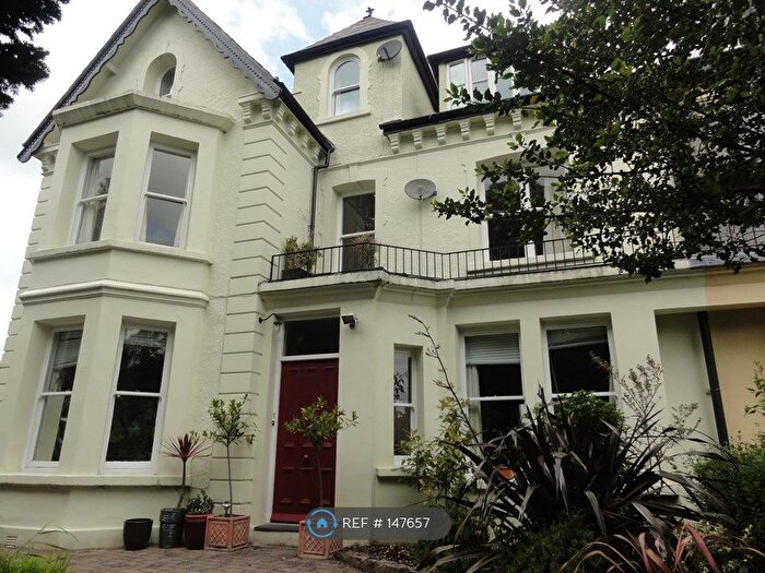 2 Bedroom Flat To Rent In Siliwen Road, Bangor, LL57