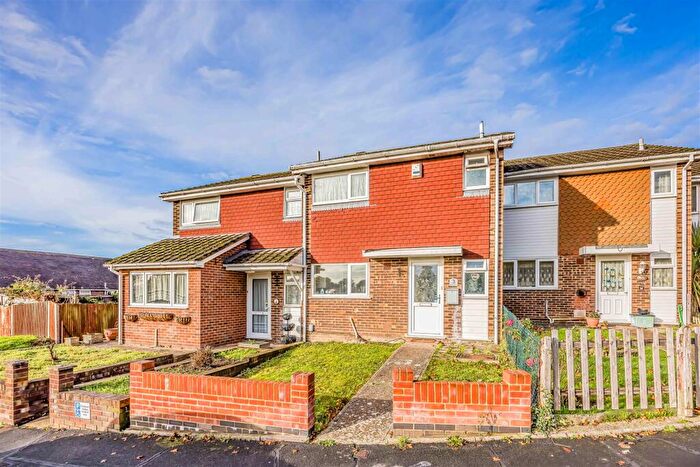 3 Bedroom House For Sale In Lime Grove, Portsmouth, PO6