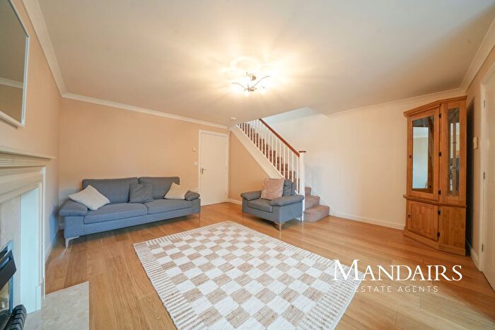 3 Bedroom Detached House For Sale In Swan Gardens, Eastfield, Peterborough, PE1