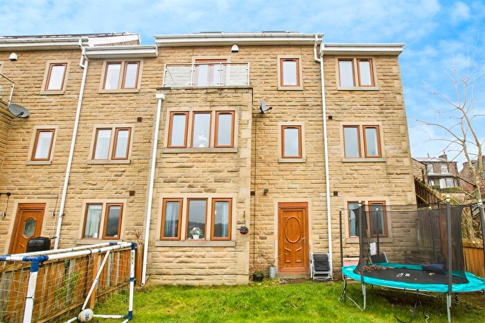 5 Bedroom Semi Detached House For Sale In Bright Street, Sowerby Bridge, HX6