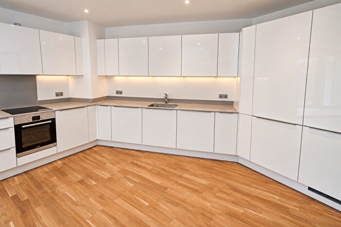 2 Bedroom Flat To Rent In Brouard Court, St Marks Square, Bromley, BR2