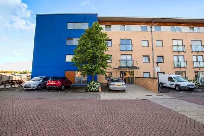 2 Bedroom Flat To Rent In Watersmeet, St. Marys Island, Chatham, Kent, ME4