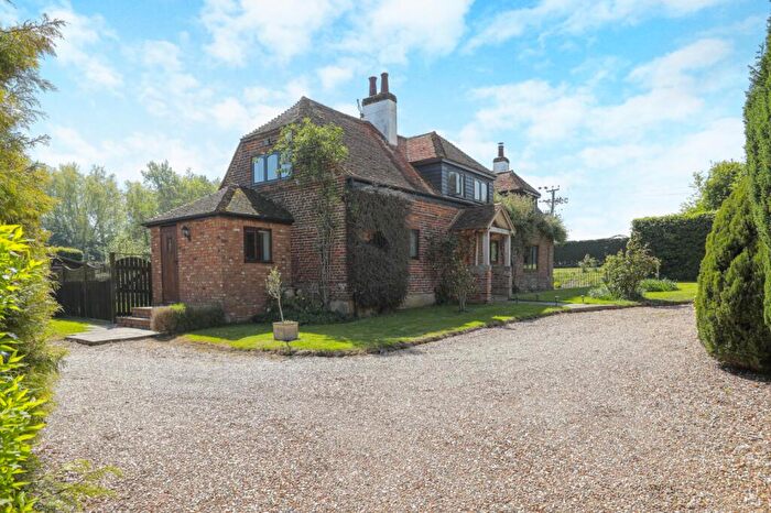 3 Bedroom Detached House For Sale In Marley Lane, Finglesham, Deal, CT14