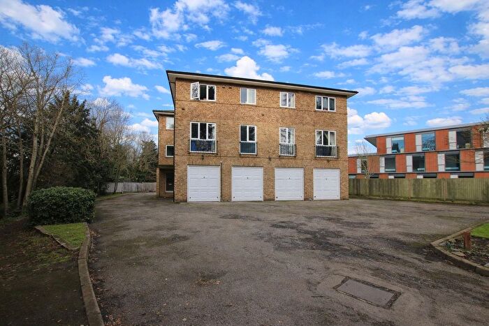 1 Bedroom Flat For Sale In Sunbury Court Mews, Sunbury-On-Thames, TW16