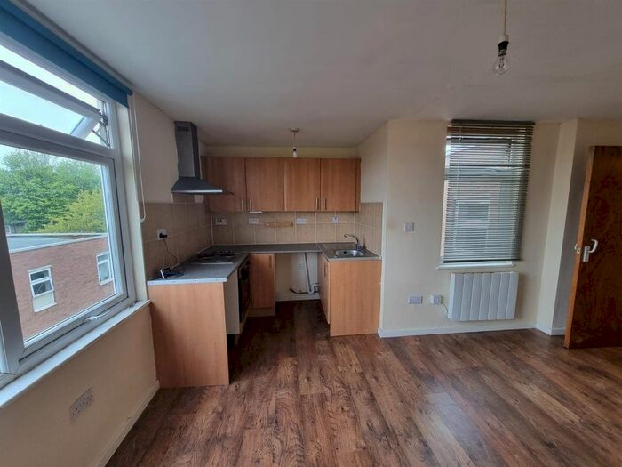 2 Bedroom Flat To Rent In St Clements Court, Comet Close, Fosse Lane, Leicester, LE3