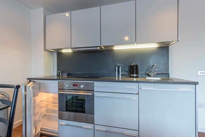 2 Bedroom Apartment To Rent In Brindley House, Newhall Street, B3