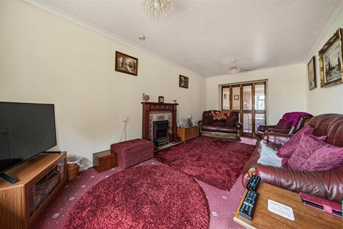 2 Bedroom Detached Bungalow For Sale In Marlborough Road, Chipping Norton, OX7