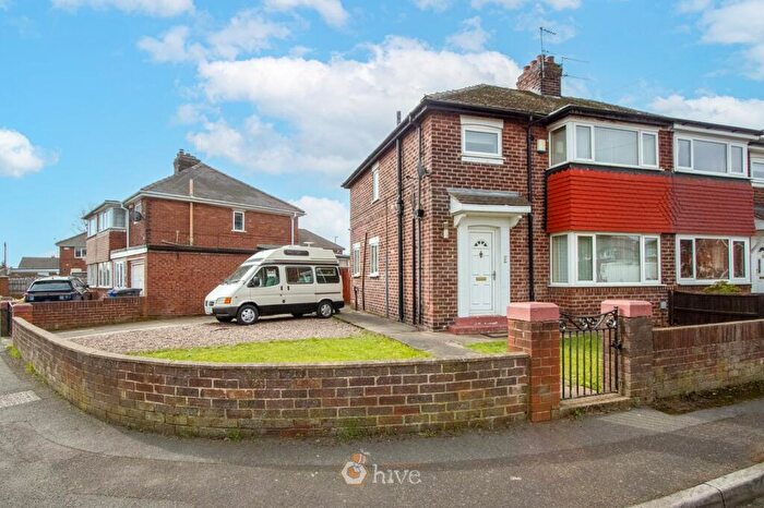 3 Bedroom Semi Detached House For Sale In Grosvenor Crescent, Warmsworth, Doncaster, DN4